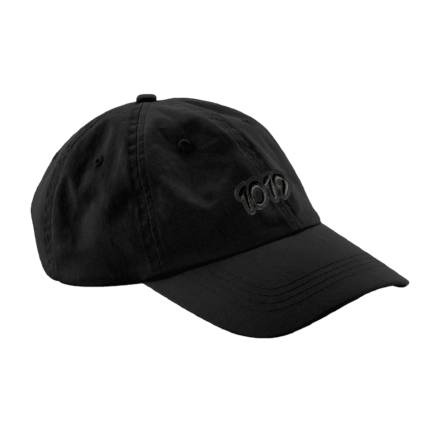 1019 Cap in Schwarz mit gesticktem Logo – Vorderansicht
